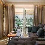 Σπίτι διακοπών Black Rocks Luxury Seafront